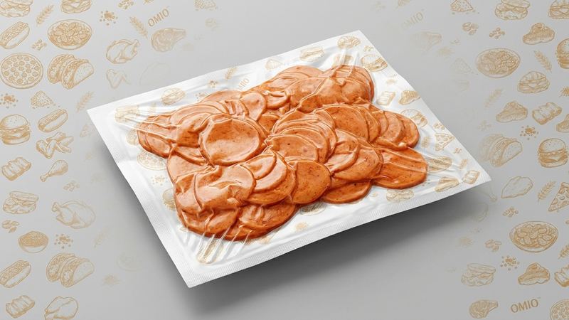 OMIO Chicken Pepperoni — Sajian
