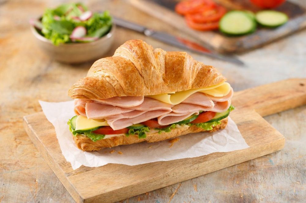 OMIO — Chicken Sandwich